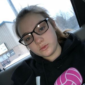 Meet your Posher, Kenzie